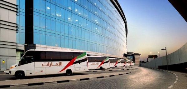Emirates z ekologicznymi przejazdami naziemnymi dla personelu w Dubaju